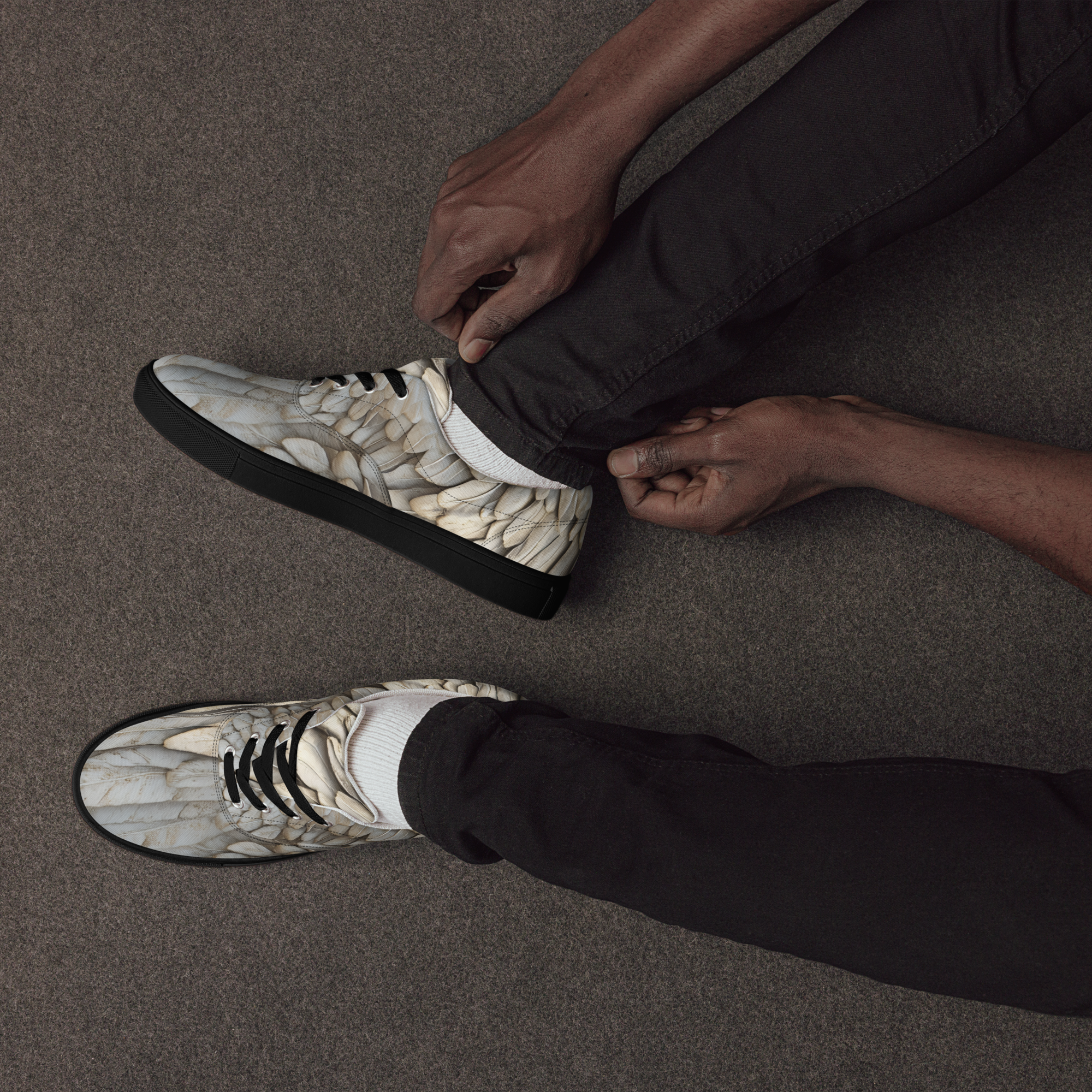 Wing Print Lace-Up Canvas Shoes